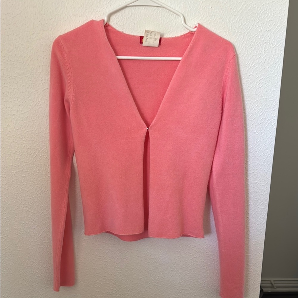 Chic Pink V-Neck Sweater